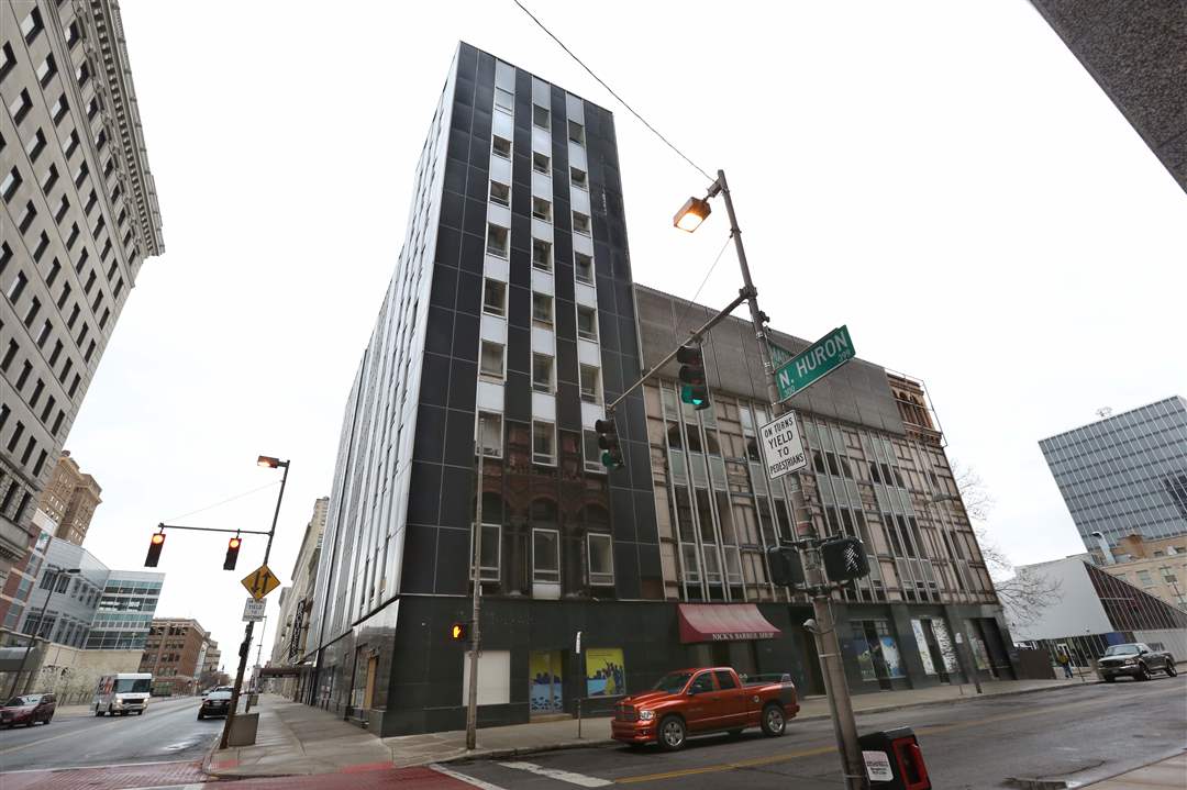 CTY-nasby30p-building-2