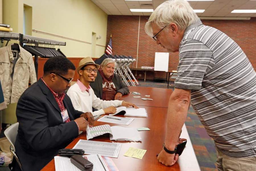 CTY-councilvotes05p-medley-waldhaus-flournoy-brown