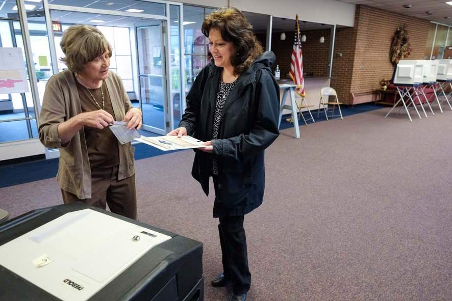 CTY-michiganvotes05p-cindy-miller-linda-morgel