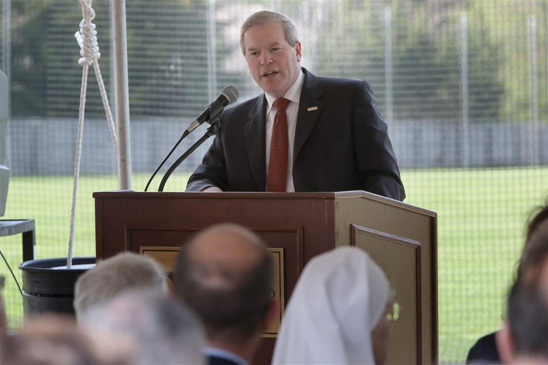 SYL-Lourdes-David-Livingston