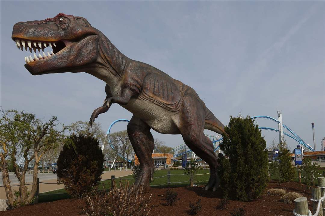 BIZ-POINT09p-dinosaur