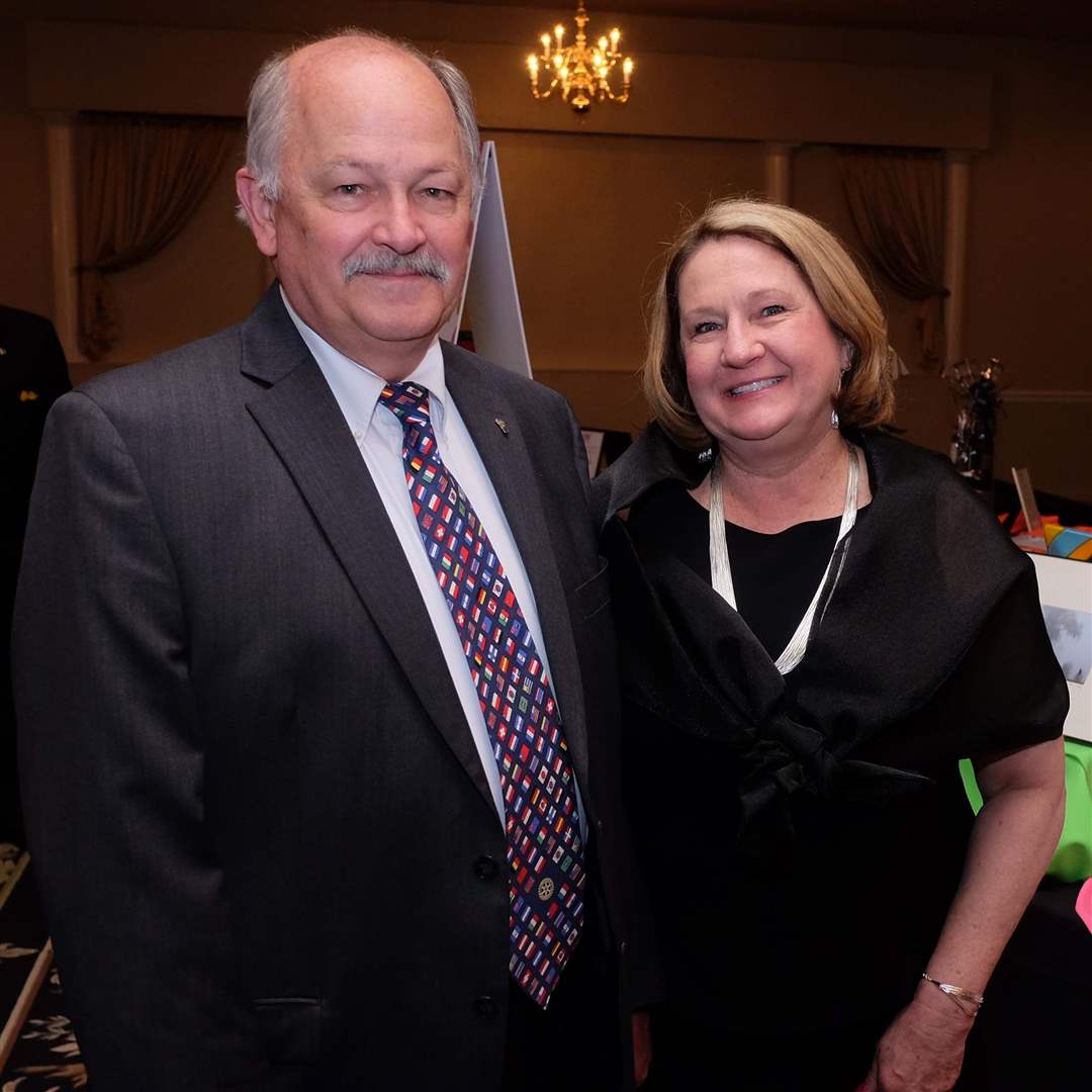 SOC-itzaball01p-Chuck-and-Barb-Mann