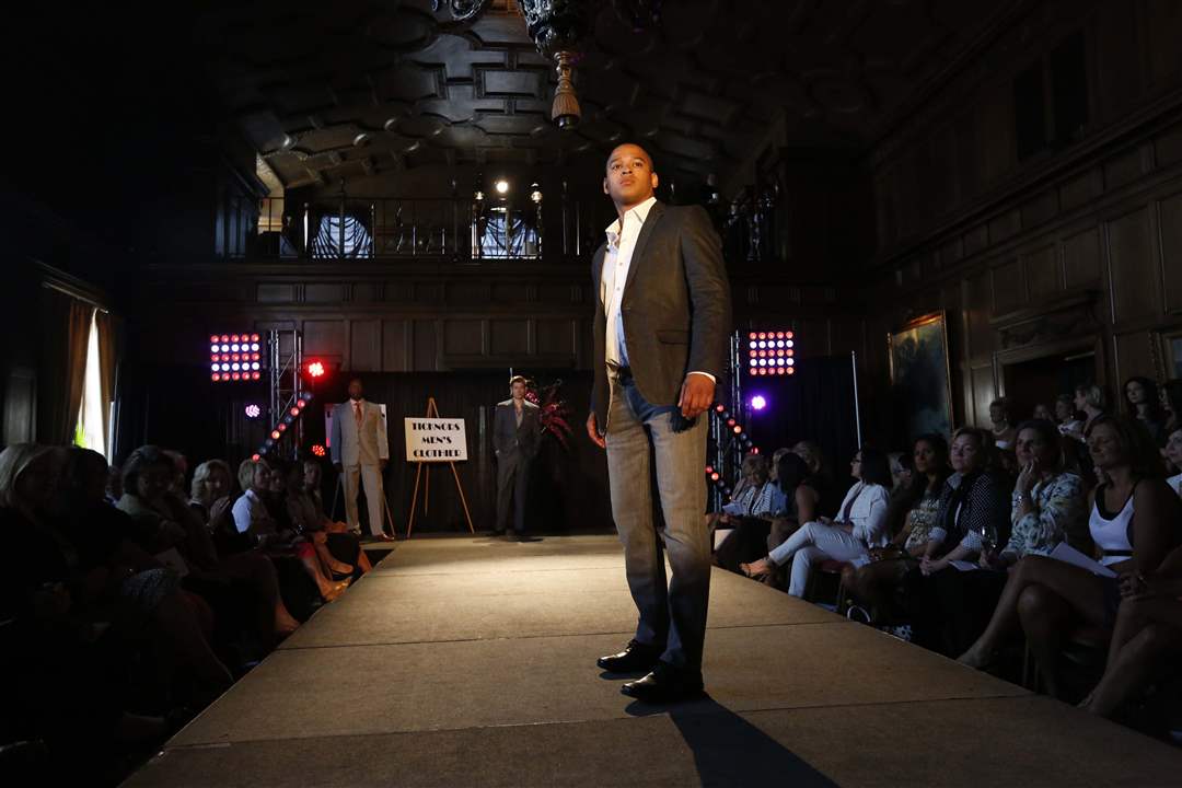 SOC-phasion29p-runway-look