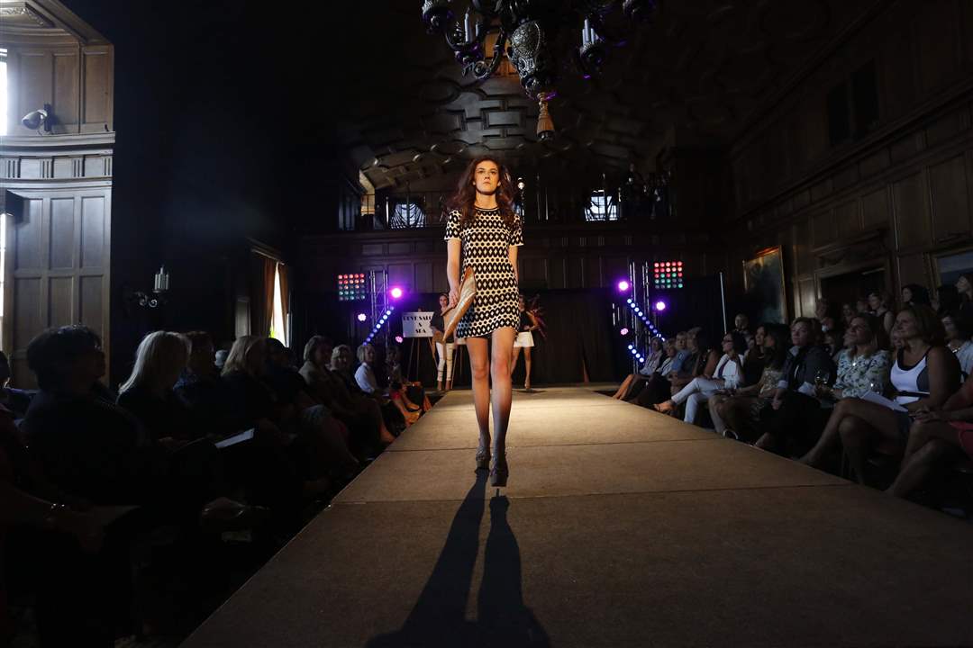 SOC-phasion29p-short-dress