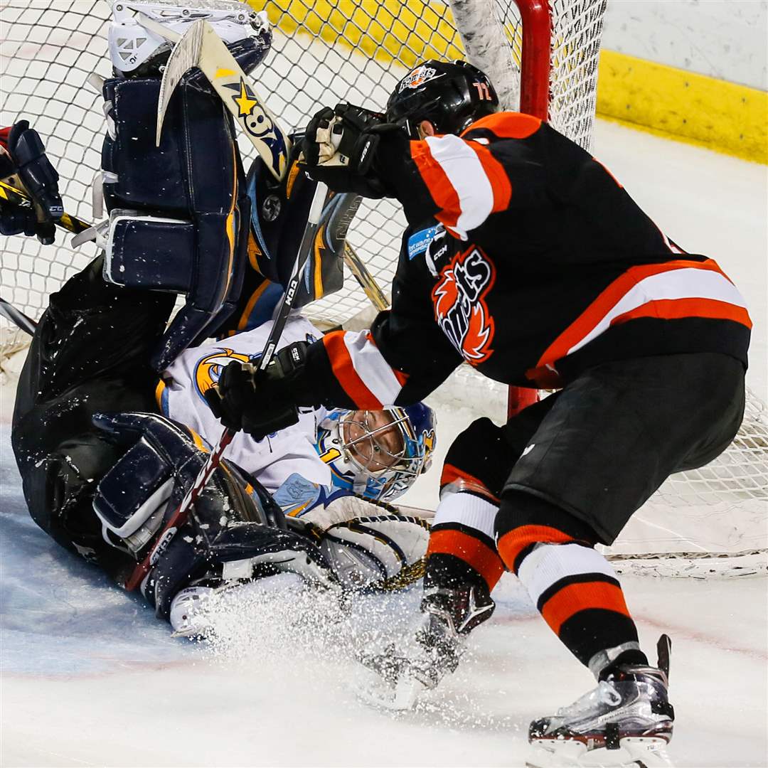 SPT-Walleye10p-lerg-stands-on-head