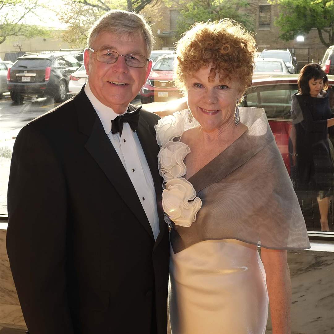 SOC-meninblack09p-Bill-and-Pam-Davis