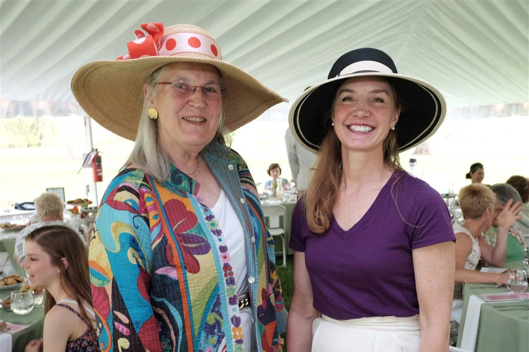 SOC-tea09p-Kay-Foster