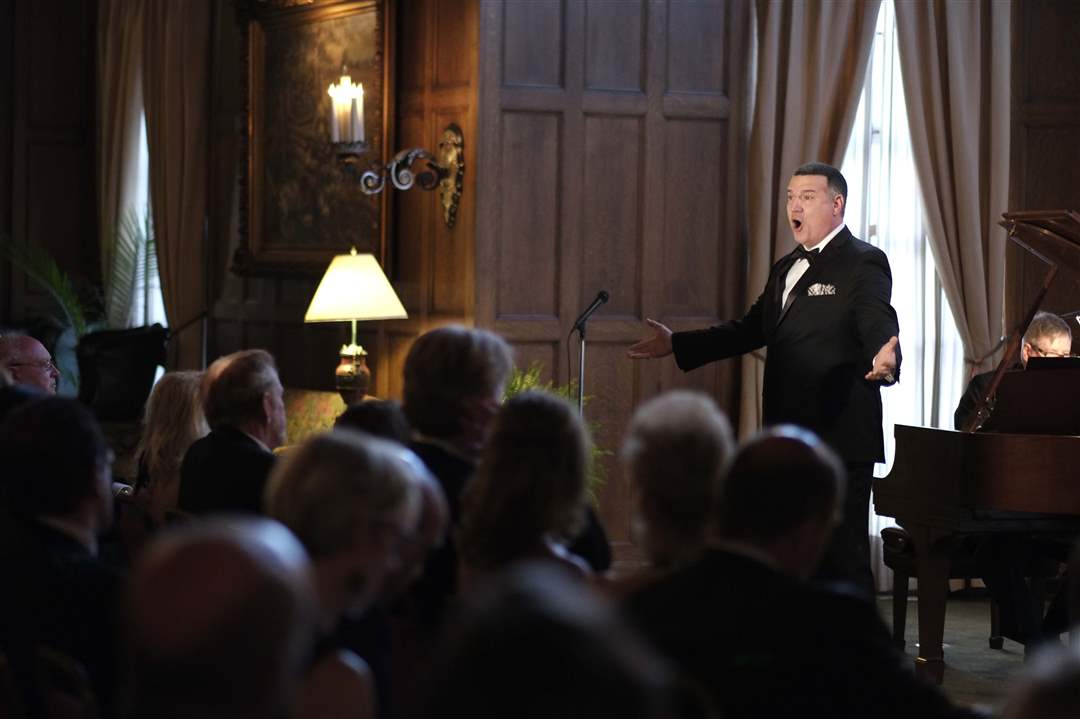 SOC-meninblack09p-Michael-Chioldi