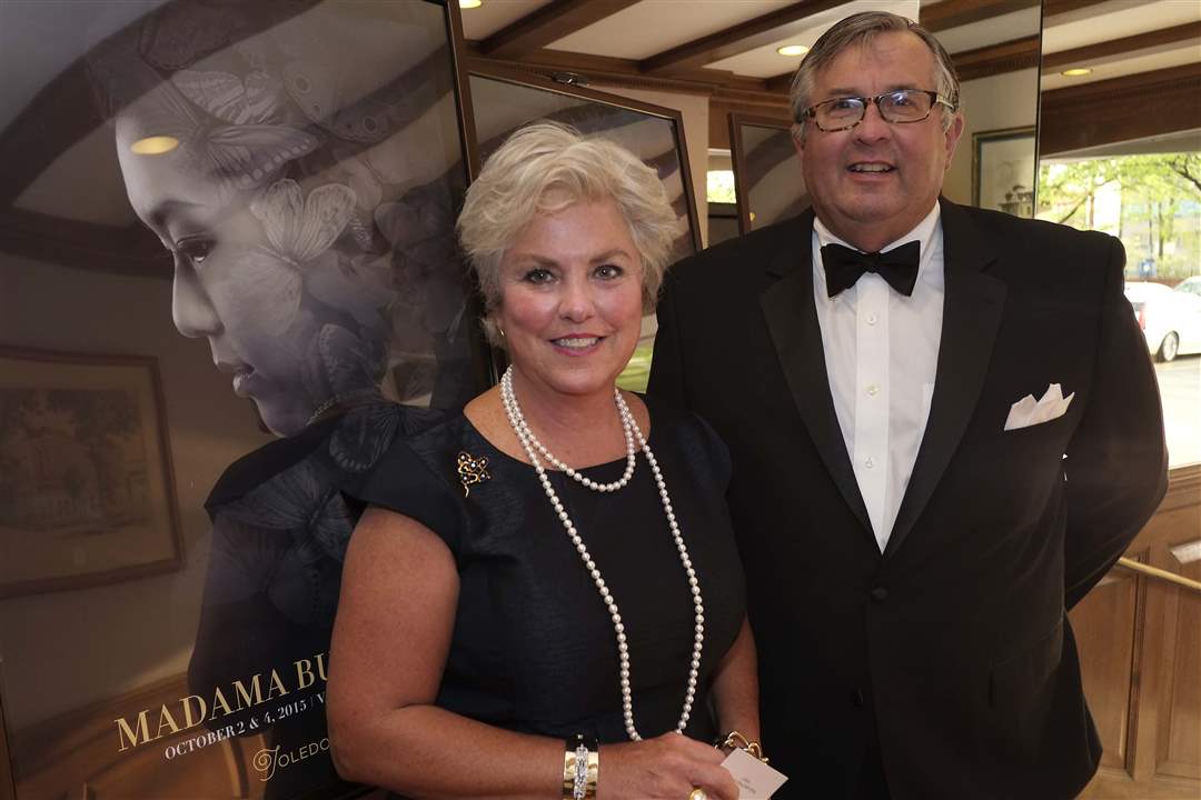 SOC-meninblack09p-Paula-and-Peter-Brown