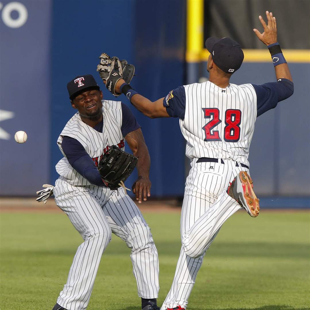 SPT-Hens19p-collision