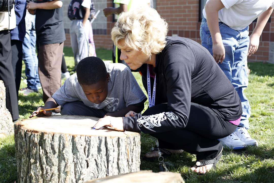 FEA-CHASEGARDEN14P-Karen-Mitchell