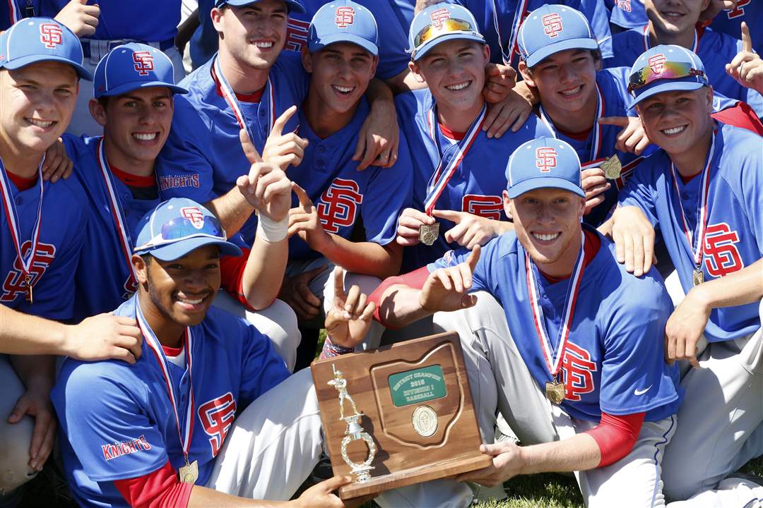 SPT-DIbaseball24p-trophy