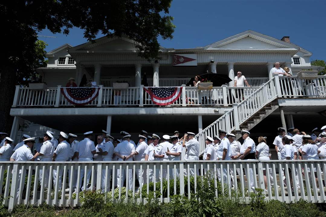 SOC-port23p-commodores