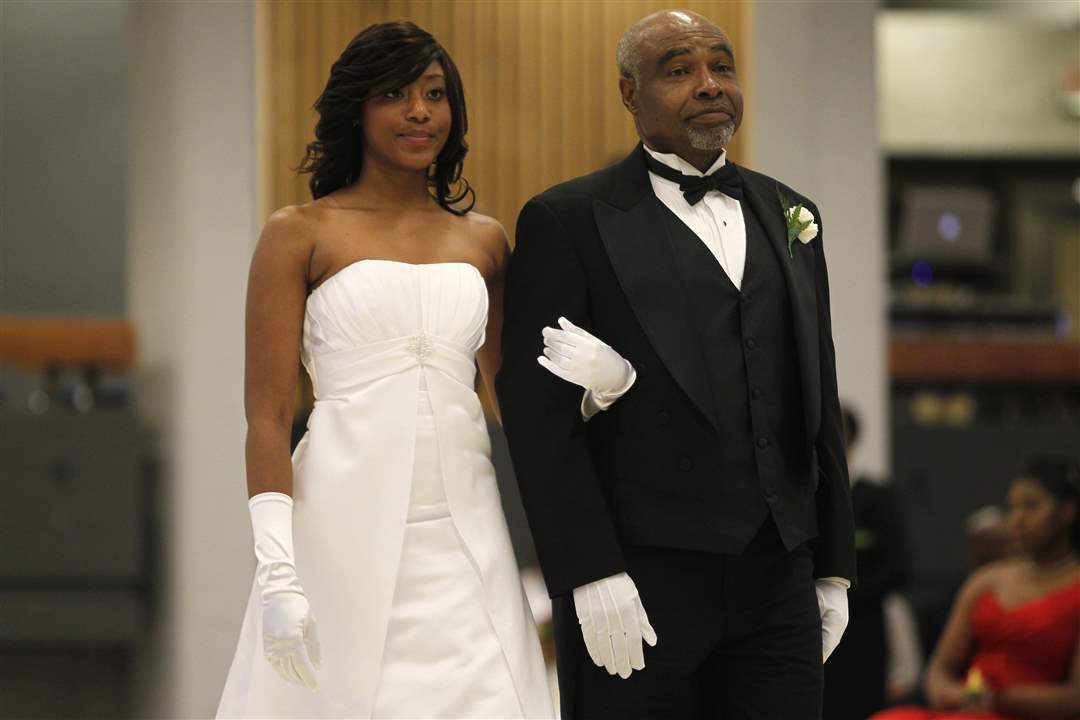 SOC-cotillion23p-Arielle-Brailey