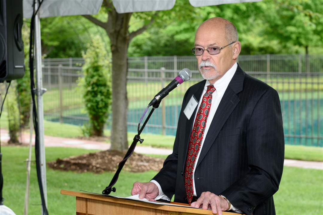 061-Hospice-20-year-Anniversary-jpg-BOB-STERLING