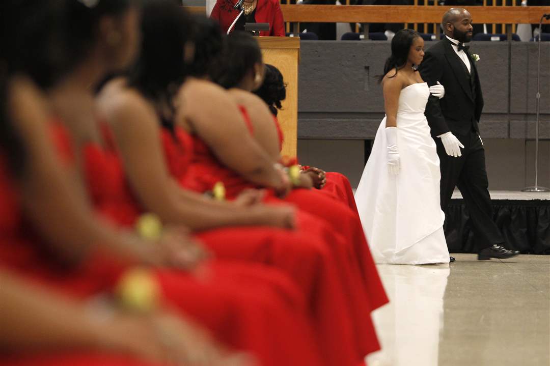 SOC-cotillion23p-Shayna-Brooks