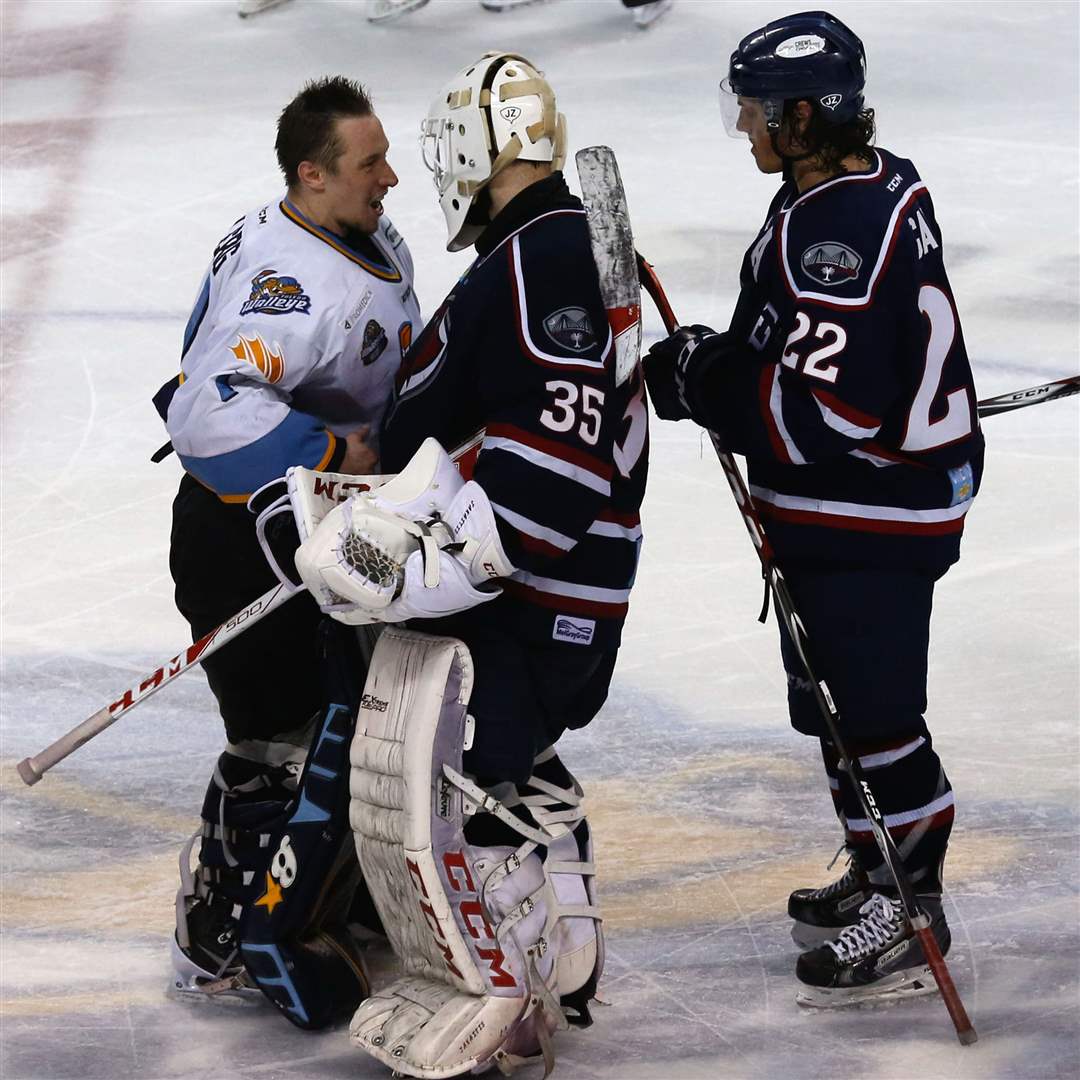 SPT-walleye28pToledo-Walleye-goalie-Jeff-Lerg