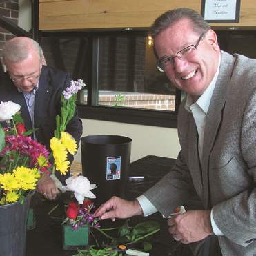 Fort-meigs-flowers-Rick-Smith-and-Joel-Gorski