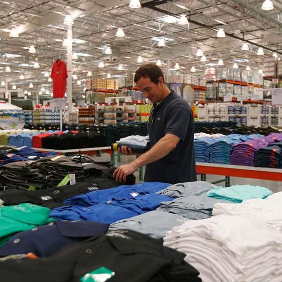 BIZ-costco11p-Jeff-Riley-of-Perrsyburg