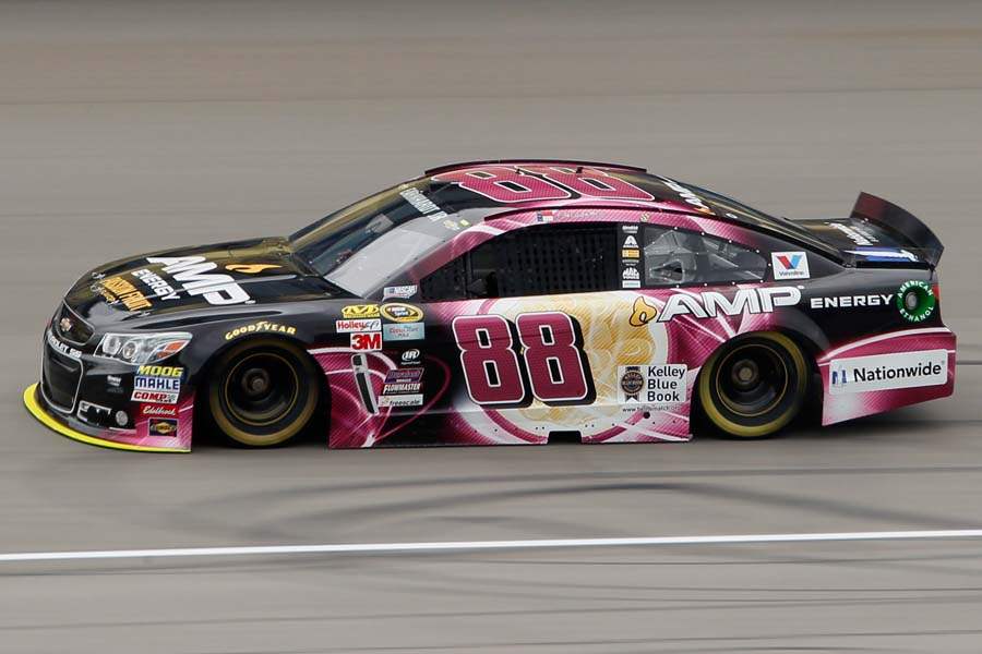 MIS-NASCAR-Dale-Earnhardt-Jr-practice