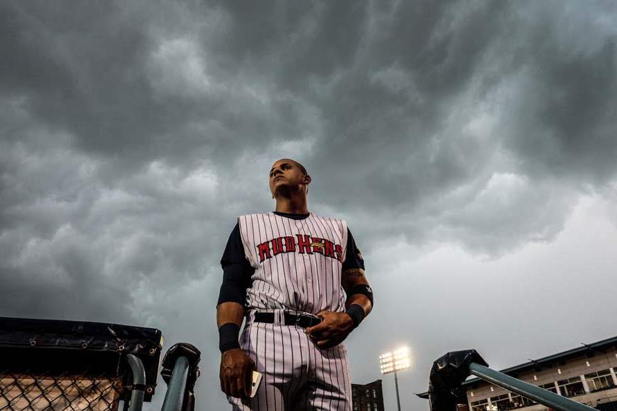 SPT-hens19p-Jefry-Marte-rain-delay