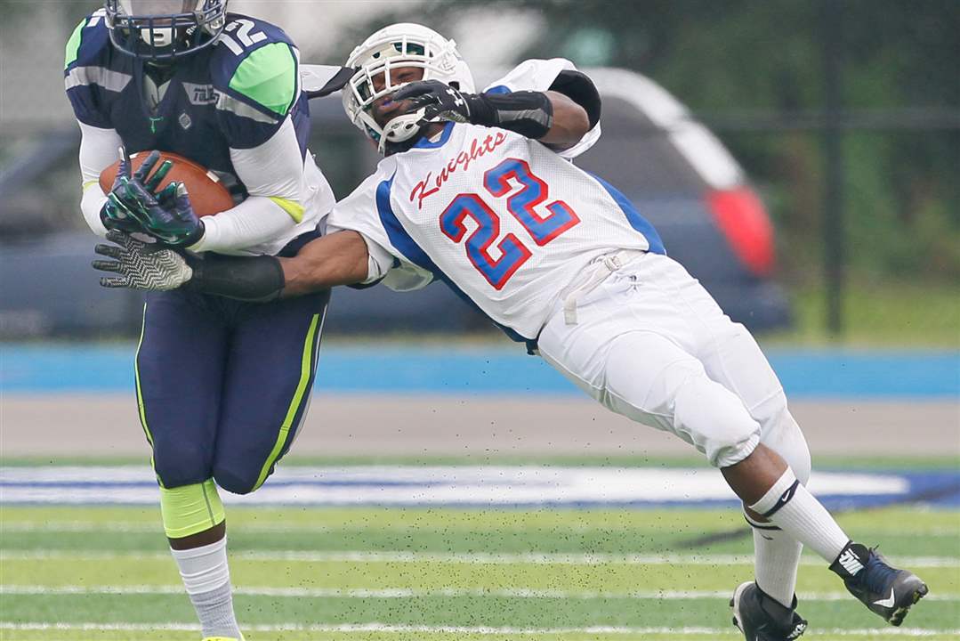 SPT-Minorleaguefootball21p-1
