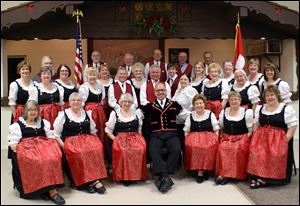 Toledo's Swiss Singers beat out 13 other contestants from the Midwest and Canada to claim the top prize at Saengerfest, the international contest for Swiss-style singing and yodeling in New Glarus, Wis. The women’s choir claimed a silver prize.