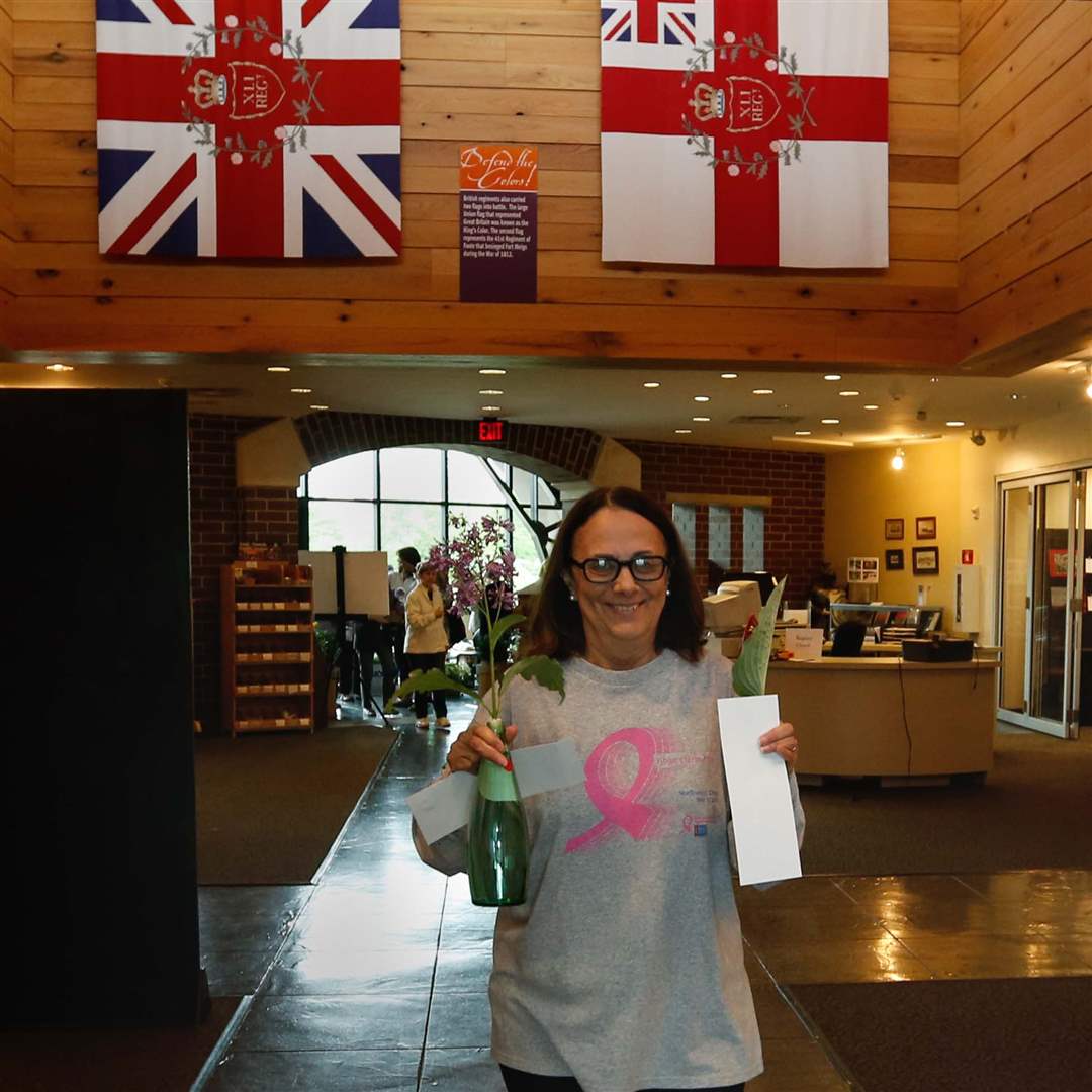 MAG-arrange01p-Judy-Reitzel