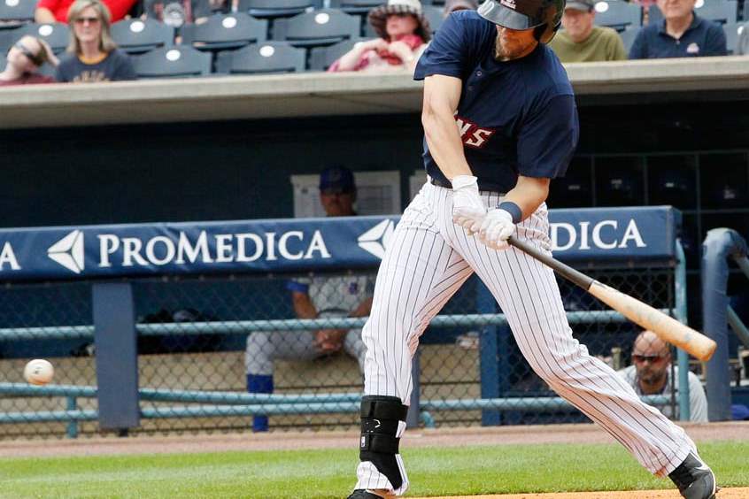 Hens02p-lennerton-swing