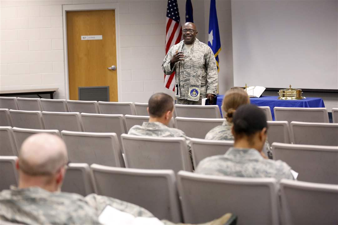 REL-Chaplains04-Lt-Col-Harold-Owens