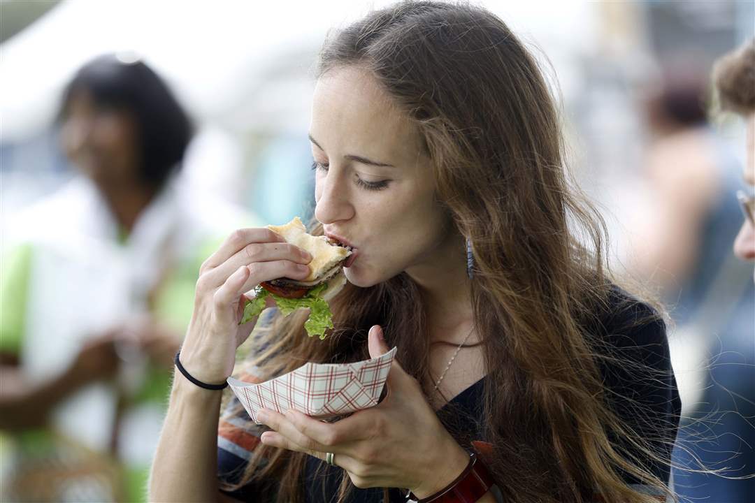 CTY-burgerbash04-Angie-Shinozaki