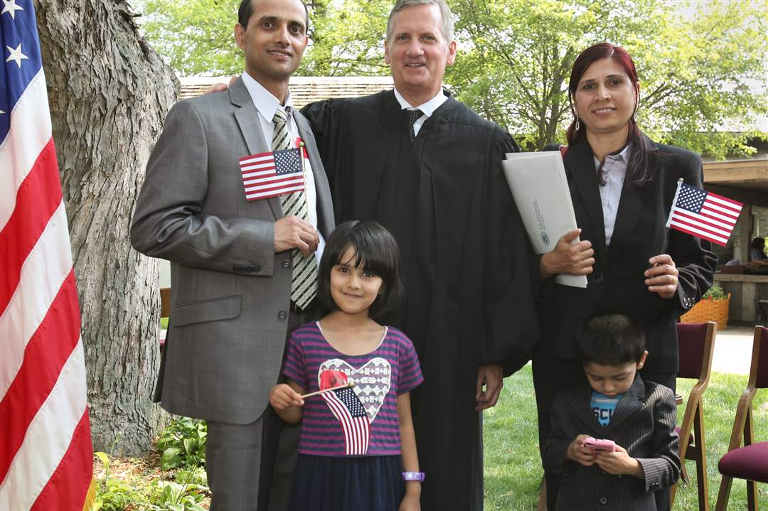 CTY-naturalization05p-6