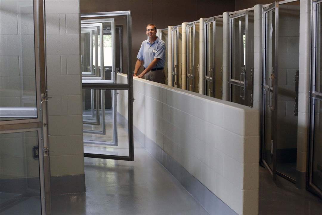 CTY-TAHSMOVE07p-Gary-Willoughby