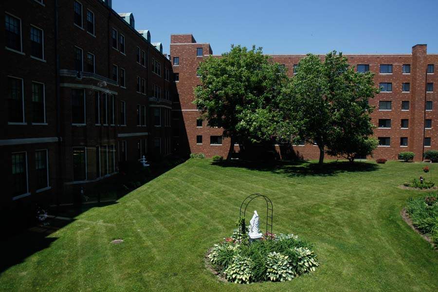 IHMGREEN10p-carbon-footprint