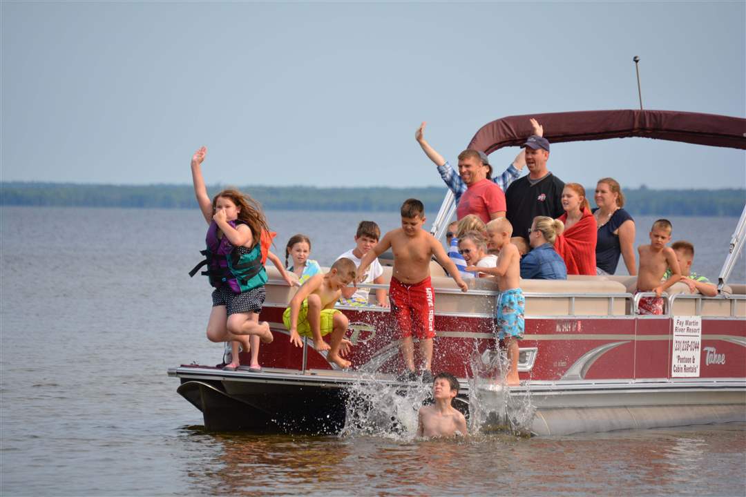 kids-playing-in-water