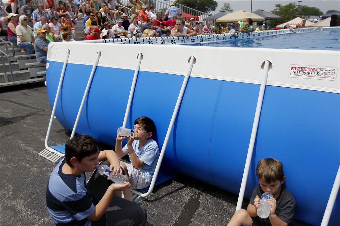 AIRDOGS12p-Wallace-boys