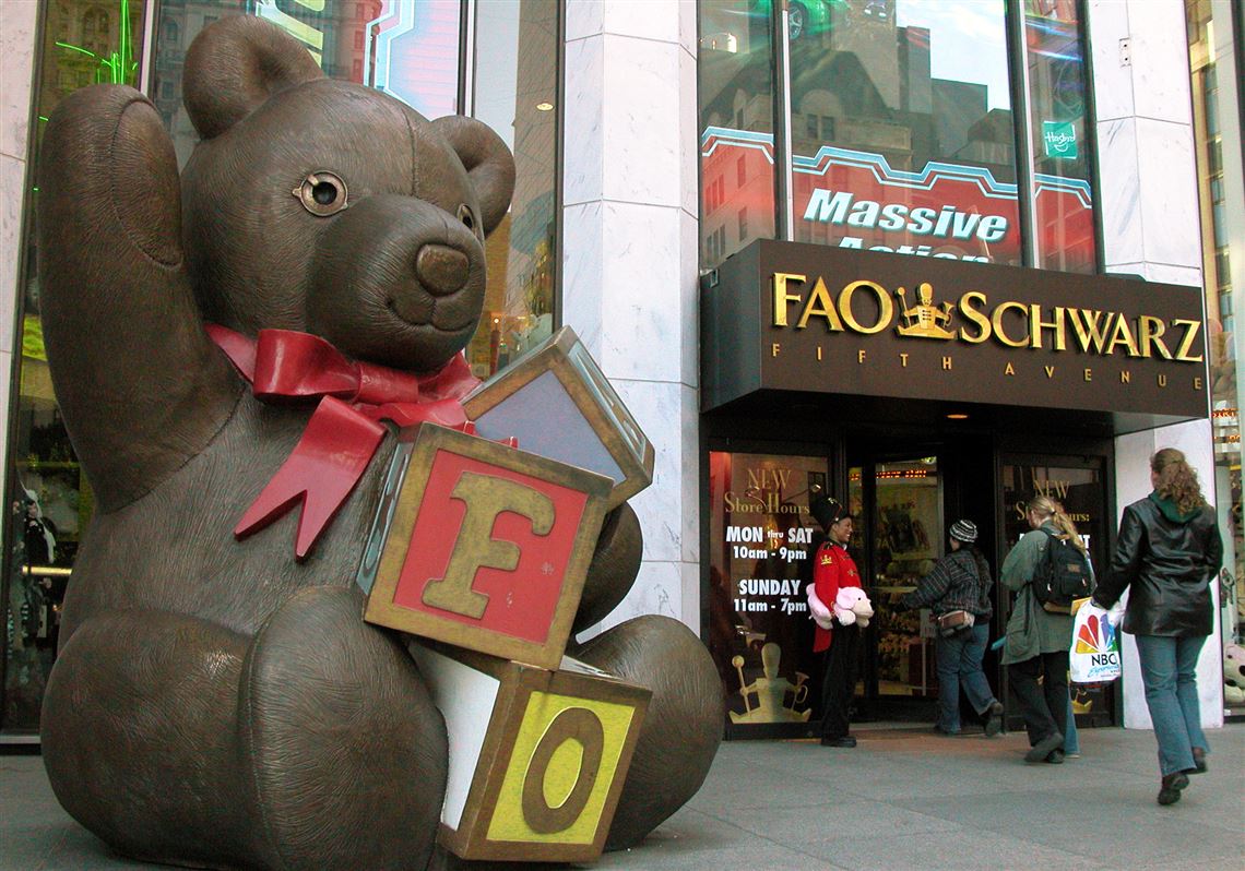 Farewell FAO Schwarz: Last day of business at NYC toy store