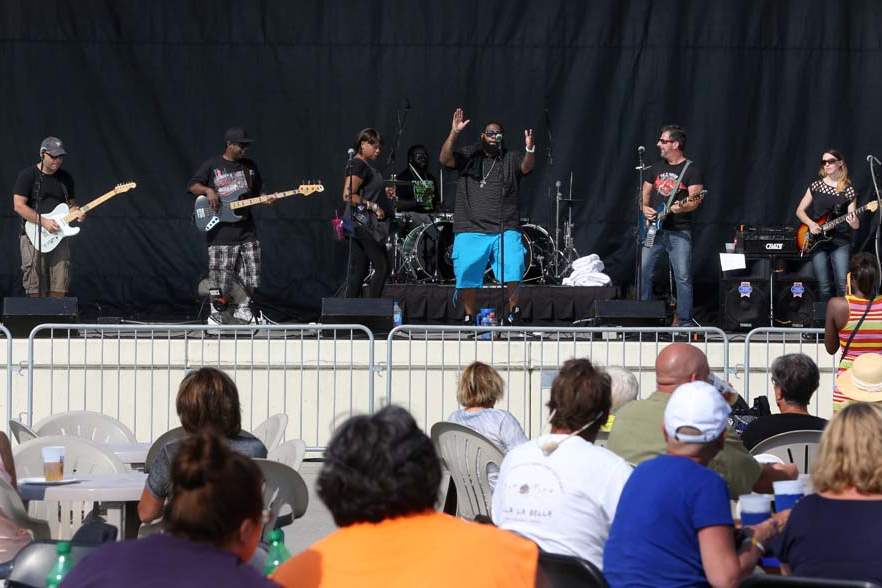 pizza26p-distant-cousinz