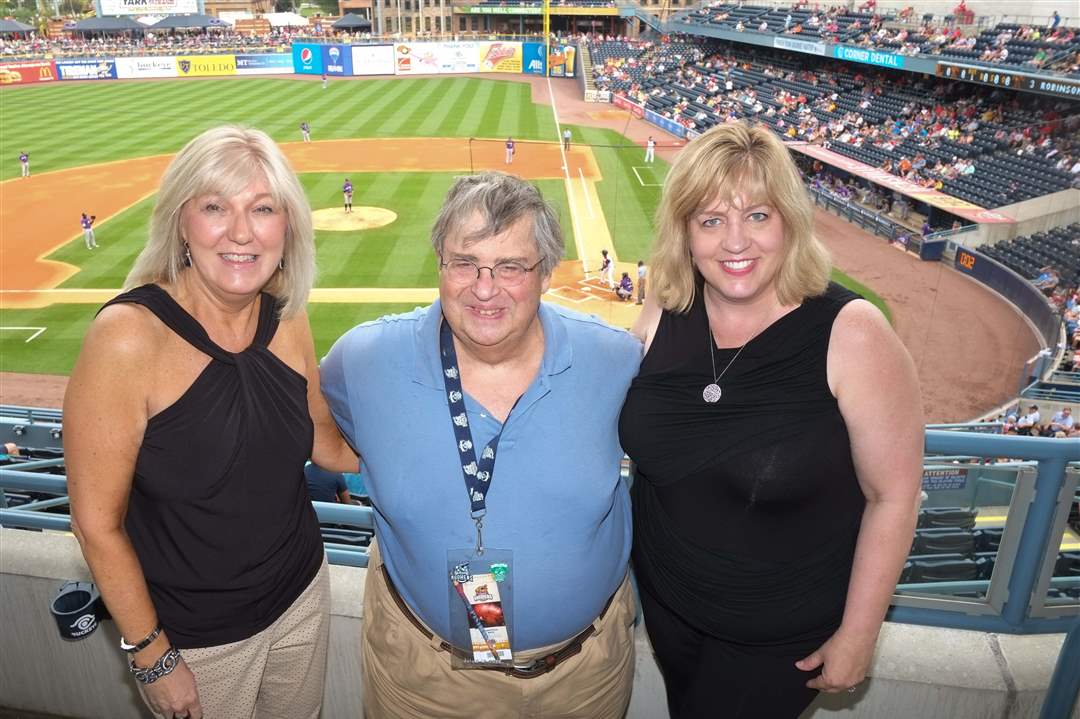 SOC-societyhensXX-Kozyra