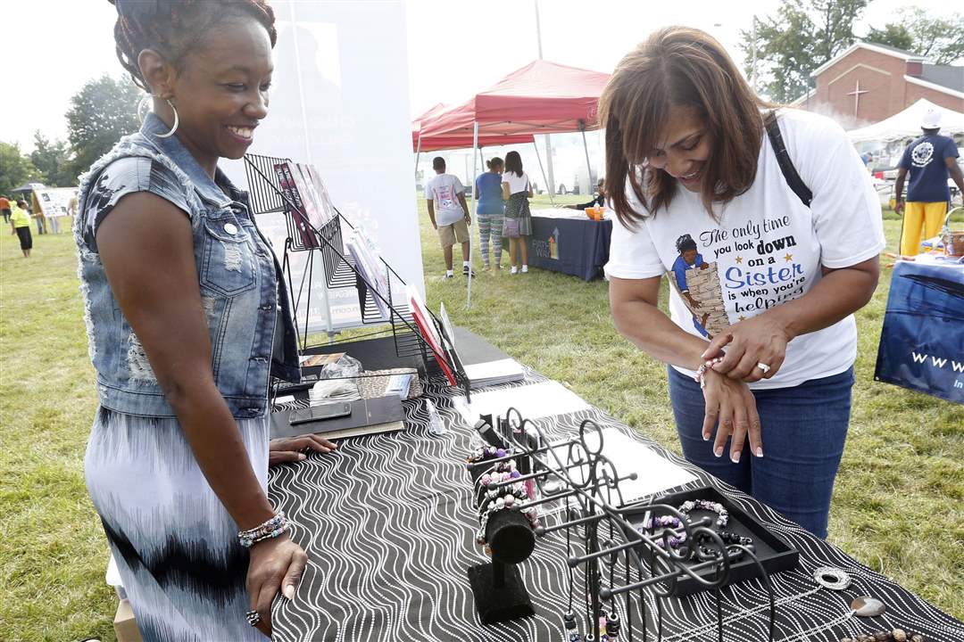 CTY-DORRSTREET23p-10