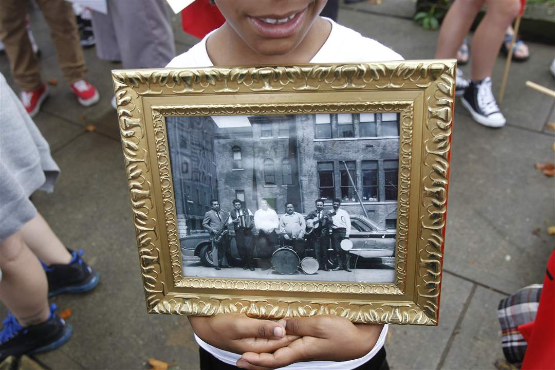 3ec86aaa-2533-45f3-b4e5-d296e654a7f1