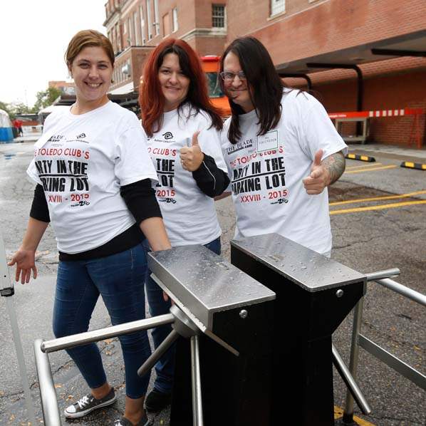 SOC-parkinglot11p-volunteers