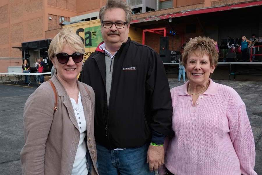 SOC-flyingpig12p-Casey-and-Rob-Koenig