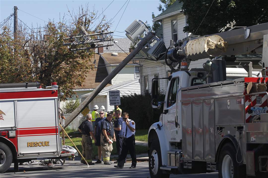 CTY-telephonepole21p-3