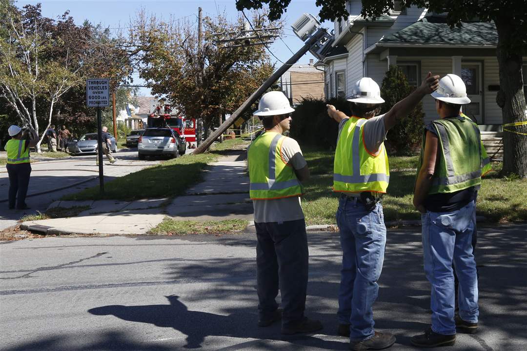 CTY-telephonepole21p-5
