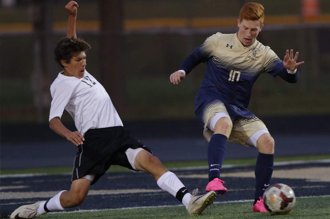 SPT-boyssoccer2pPerrysburg-High-School-playe