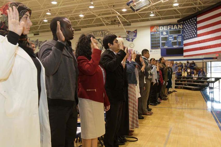 CTY-naturalization15p-oath-of-citizenship