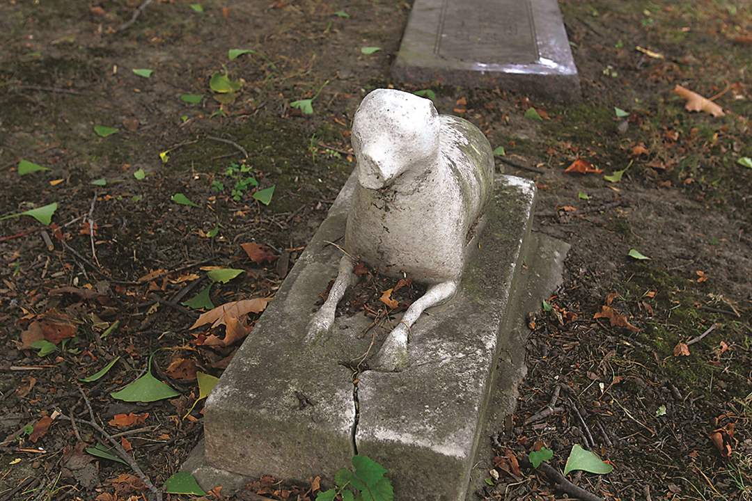 Grave18-4