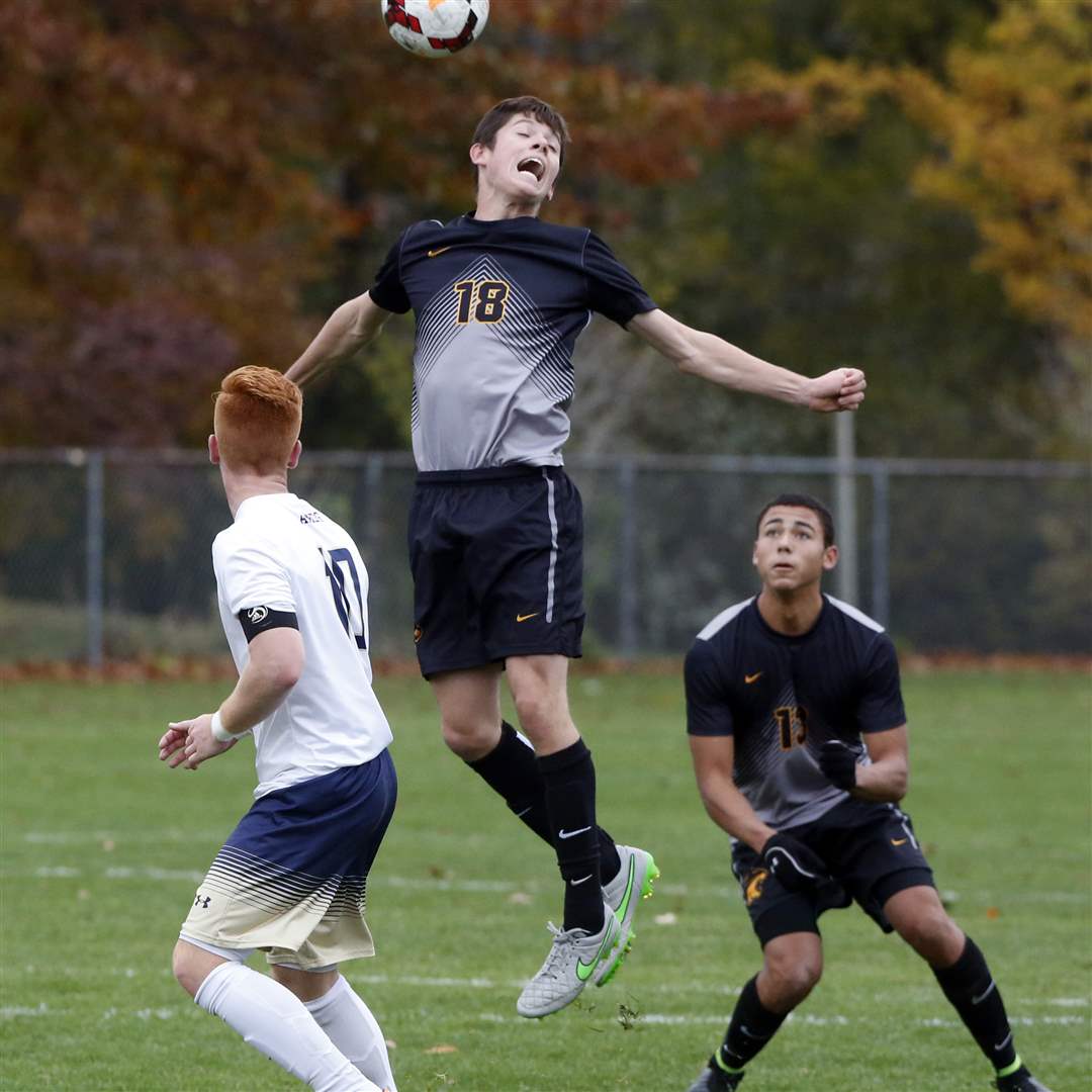 SPT-DivIboysSoccer1p-biggs
