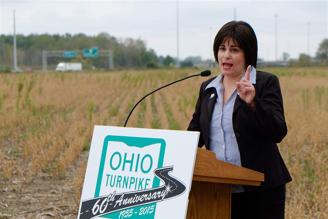 CTY-pikebarn06pChristie-M-Wei